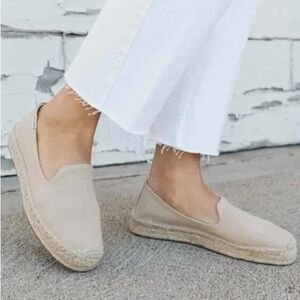 NWT Soludos Platform Smoking Slipper in Safari - Size 11